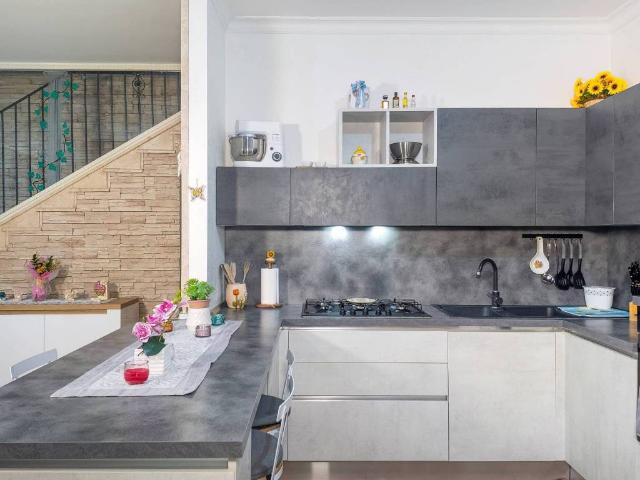 Appartamento in vendita a Magnarozza, Roma Capitale