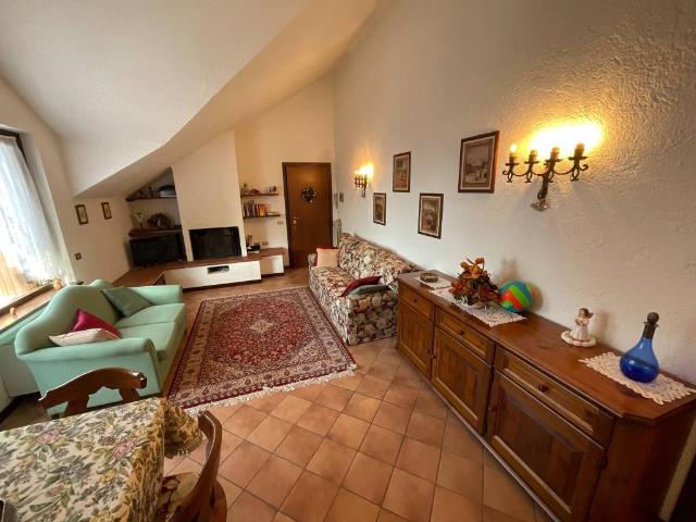 Attico in vendita a Comunità montana della valle Camonica, Artogne