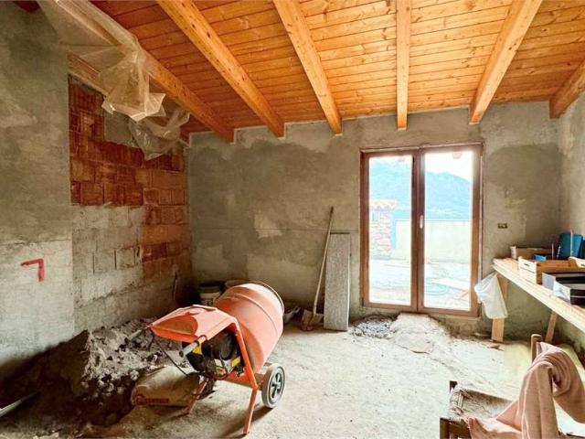Appartamento in vendita a Comunità montana della valle Camonica, Artogne