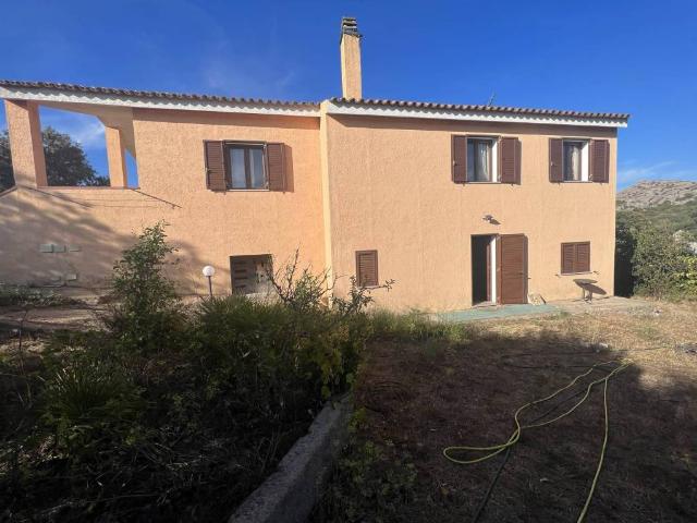 Appartamento in vendita a Alzachèna/Arzachena, Arzachena