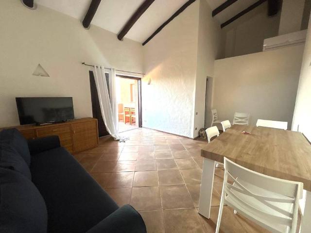 Appartamento in vendita a Alzachèna/Arzachena, Poltu Quatu
