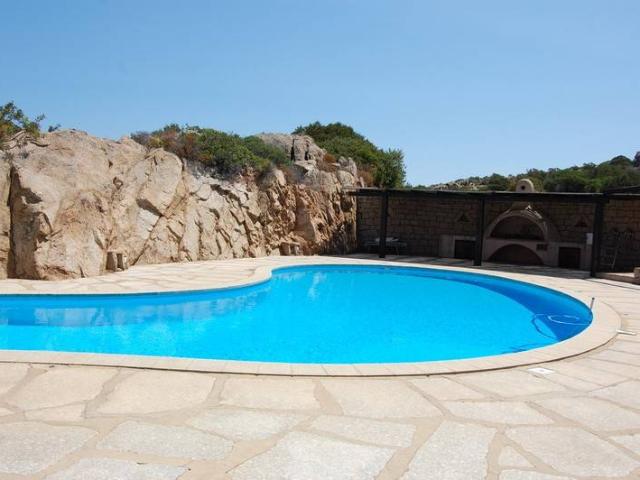 Appartamento in vendita a Alzachèna/Arzachena, Poltu Quatu