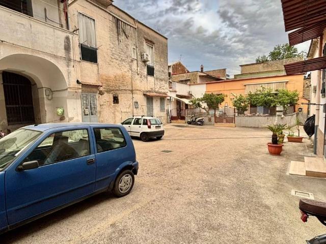 Appartamento in vendita a Arzano, Campania
