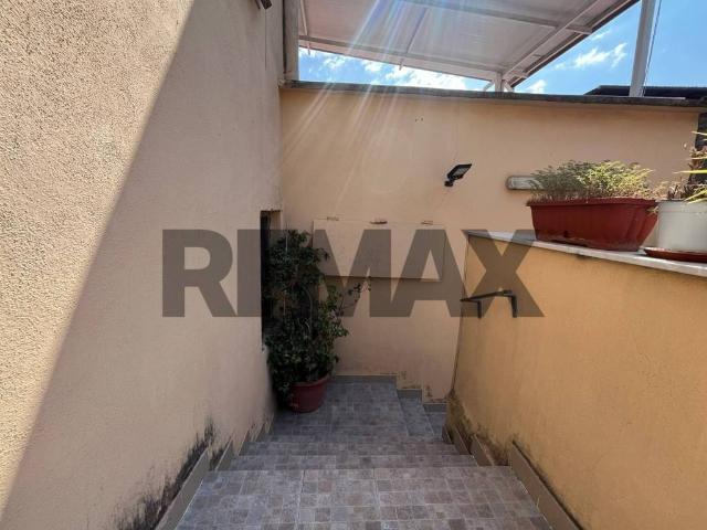 Appartamento in vendita a Arzano, Campania