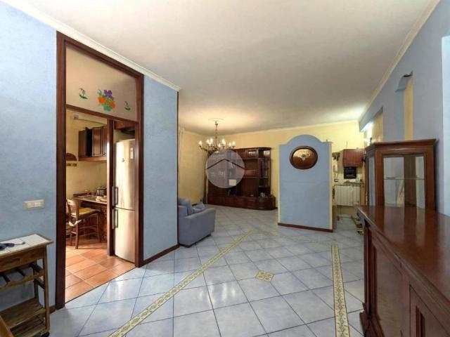 Appartamento in vendita a Arzano, Campania