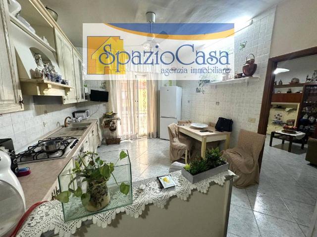 Appartamento in vendita a Arzano, Campania
