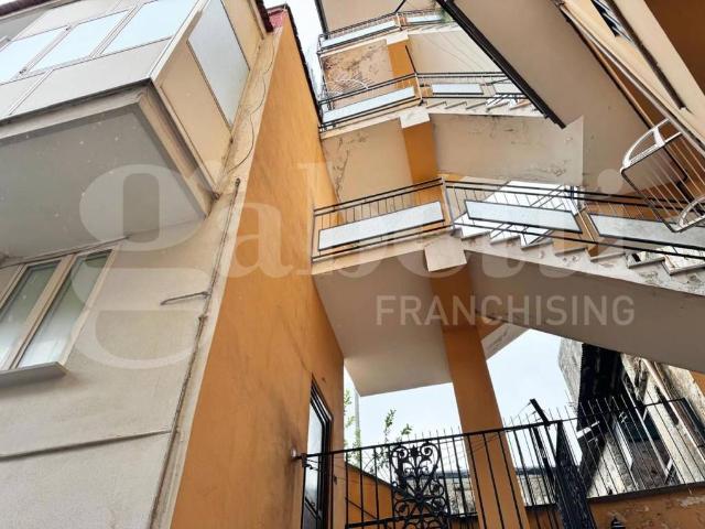 Appartamento in vendita a Arzano, Campania