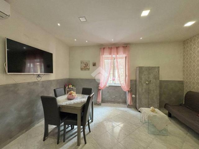 Appartamento in vendita a Arzano, Campania