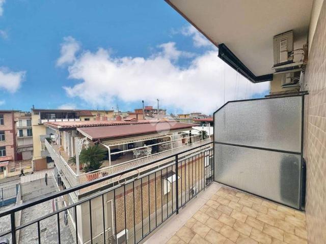 Appartamento in vendita a Arzano, Campania