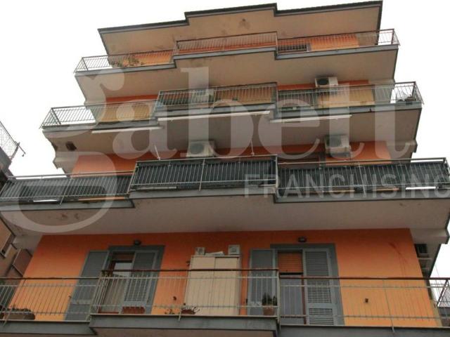 Appartamento in vendita a Arzano, Campania