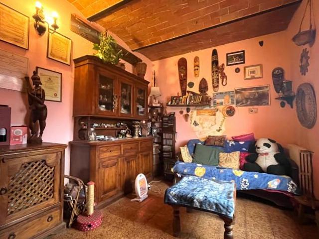 Appartamento in vendita a Asciano, Toscana