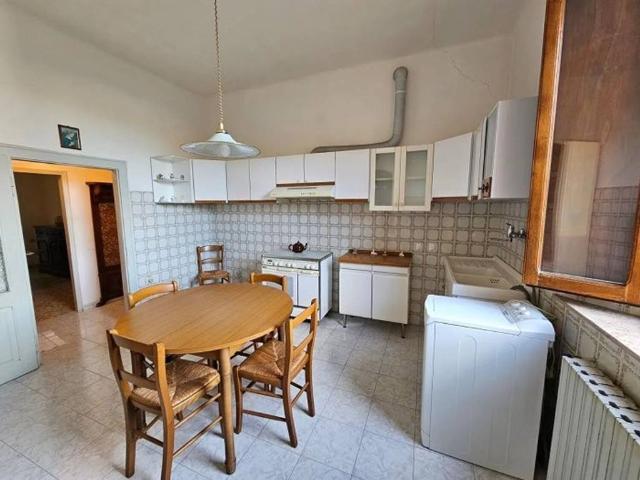 Appartamento in vendita a Asciano, Toscana