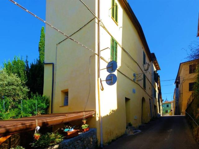 Appartamento in vendita a Asciano, Toscana