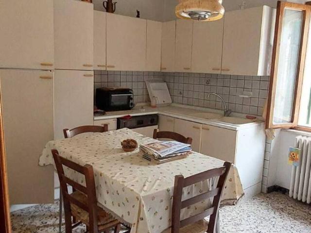 Appartamento in vendita a Asciano, Toscana