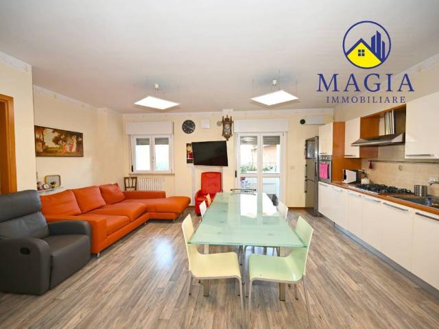 Appartamento in vendita a Monticelli, Marche