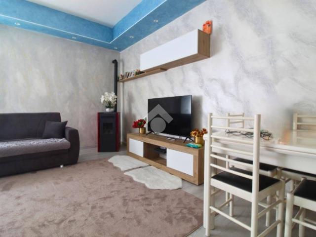 Appartamento in vendita a Porta Romana, Marche