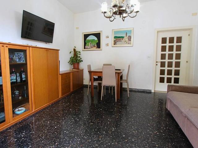 Appartamento in vendita a Porta Romana, Marche