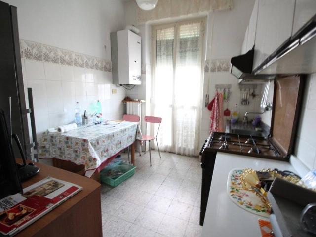 Appartamento in vendita a Porta Romana, Marche