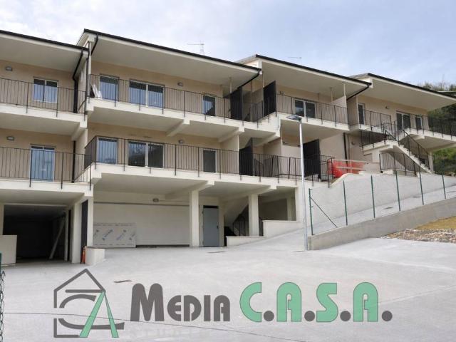 Appartamento in vendita a Brecciarolo, Marche