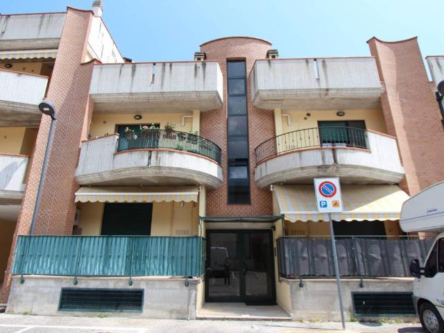 Appartamento in vendita a Monticelli, Marche