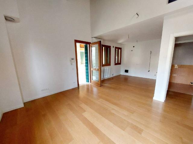 Appartamento in vendita a Fonte, Asolo