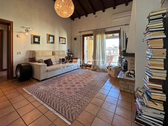 Appartamento in vendita a Fonte, Asolo