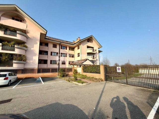 Appartamento in vendita a Cascina Bazzana, Assago