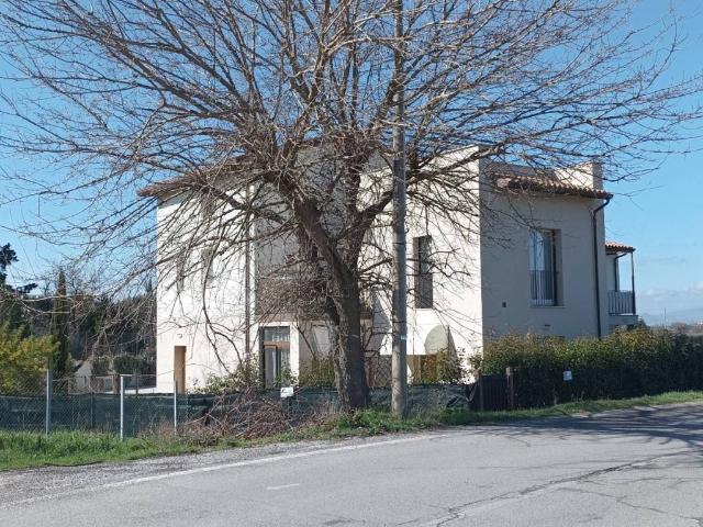 Appartamento in vendita a Assisi, Umbria