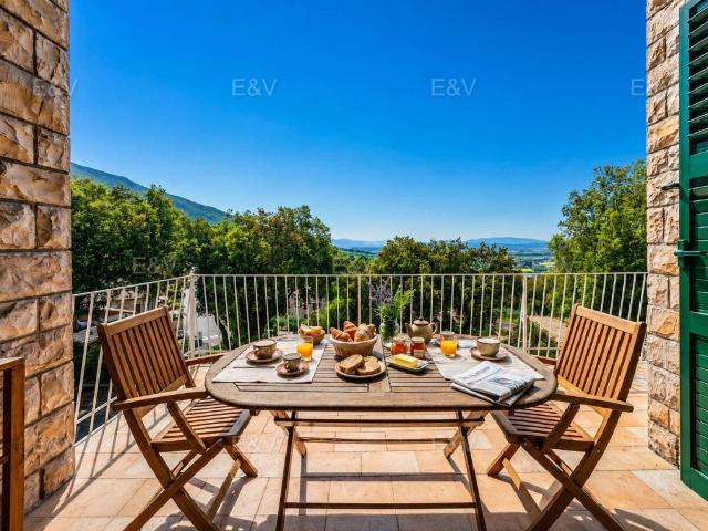 Appartamento in vendita a Assisi, Umbria