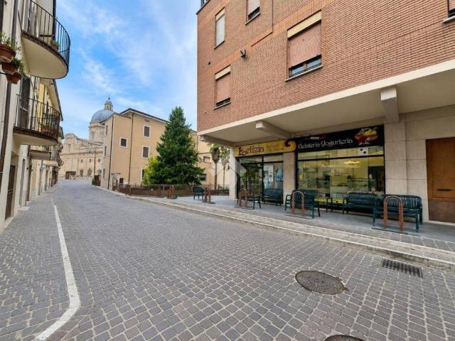 Appartamento in vendita a Assisi, Umbria