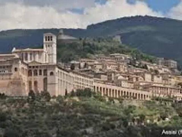 Appartamento in vendita a Assisi, Umbria
