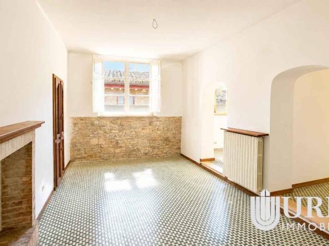 Appartamento in vendita a Assisi, Umbria