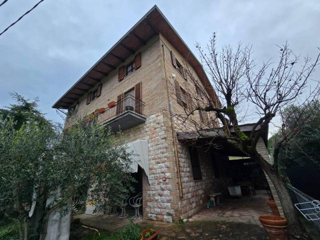 Appartamento in vendita a Palazzo, Assisi