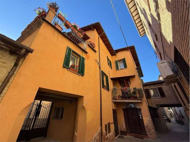 Appartamento in vendita a Assisi, Umbria