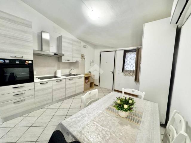 Appartamento in vendita a Assisi, Umbria