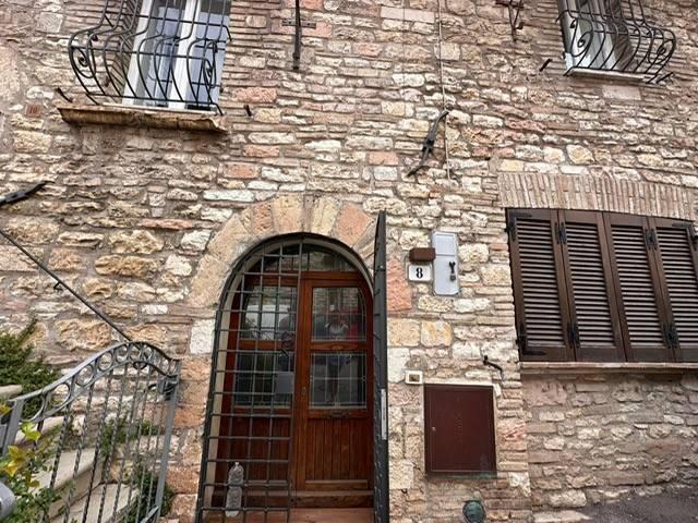 Appartamento in vendita a Assisi, Umbria