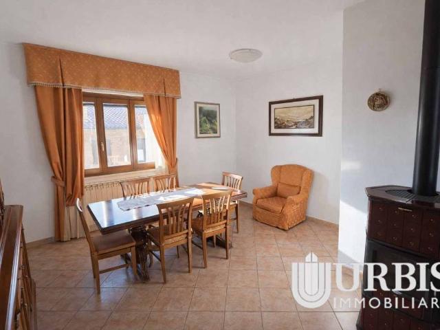 Appartamento in vendita a Assisi, Umbria