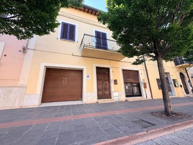 Appartamento in vendita a Assisi, Umbria
