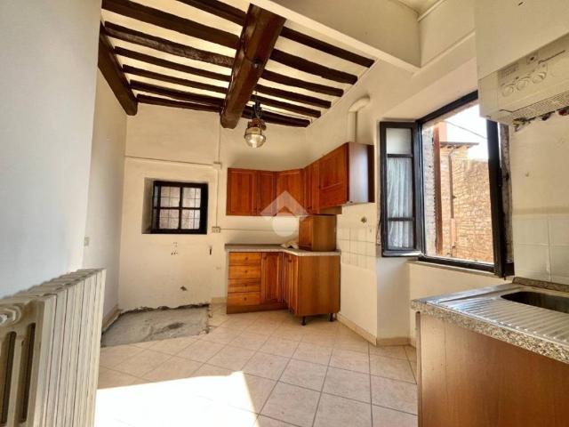 Appartamento in vendita a Assisi, Umbria