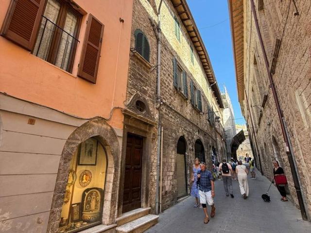 Appartamento in vendita a Assisi, Umbria
