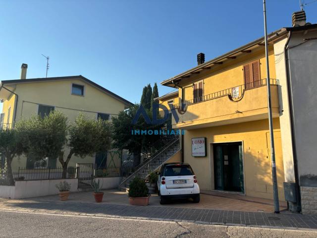 Appartamento in vendita a Assisi, Umbria