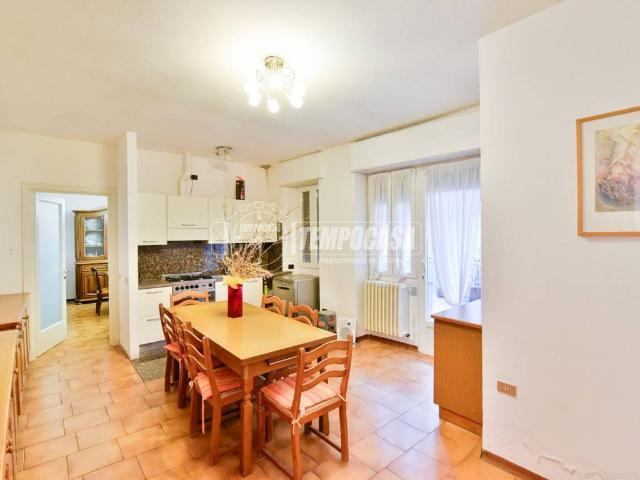 Villa Indipendente in vendita a Pagnano, Asso