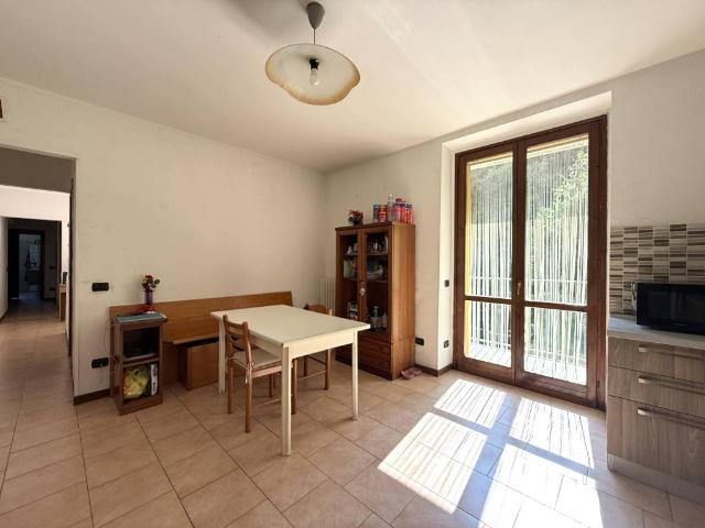 Appartamento in vendita a Gemù, Asso