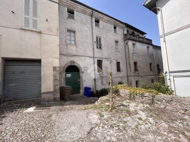 Appartamento in vendita a Colle, Atina