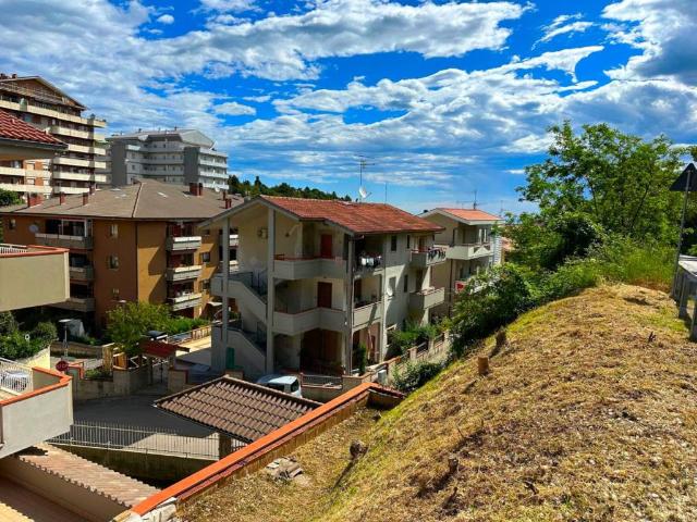 Appartamento in vendita a Atri, Abruzzo