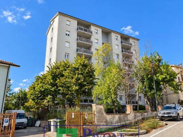 Appartamento in vendita a Atri, Teramo