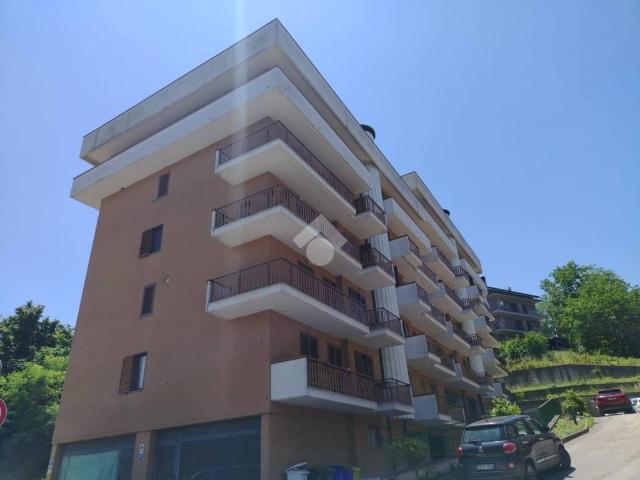 Appartamento in vendita a Atripalda, Campania
