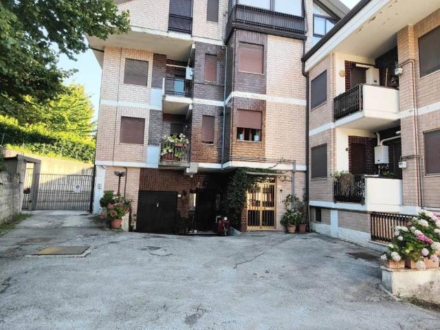 Appartamento in vendita a Atripalda, Campania