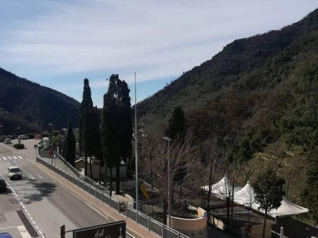 Appartamento in vendita a Avegno, Salto
