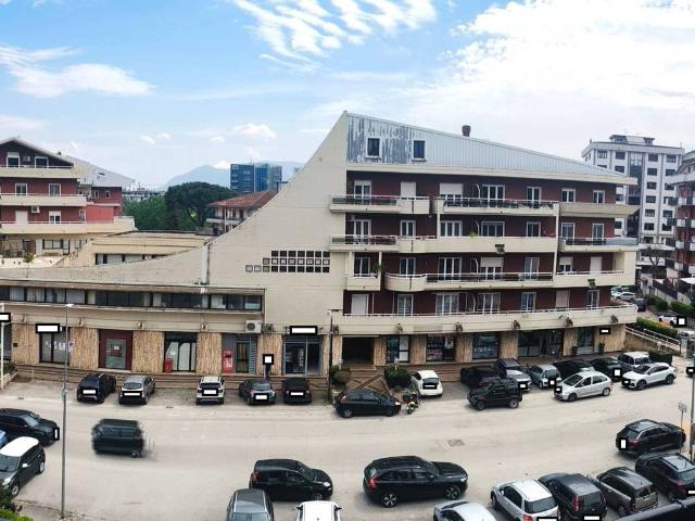 Appartamento in vendita a Avellino, Campania